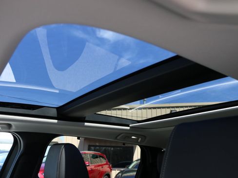 Used 2024 MAZDA CX-90 Plug-In Hybrid w/ Premium Pkg image 26