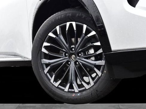 New 2026 Nissan Rogue Platinum image 3