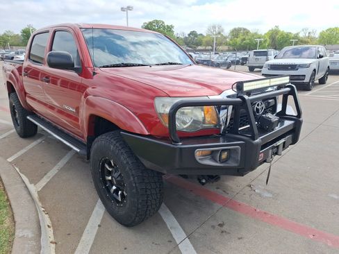 Used 2011 Toyota Tacoma w/ TRD Off-Road Pkg w/JBL Audio image 8