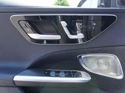Used 2024 Mercedes-Benz C 300 Sedan image 9