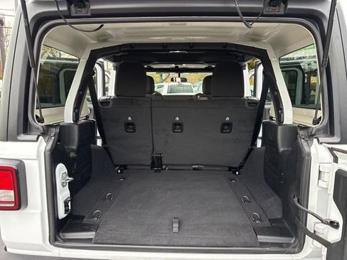 Used 2023 Jeep Wrangler Sport S image 32