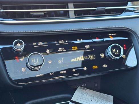 New 2026 INFINITI QX60 Sport image 28