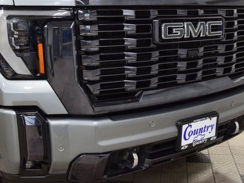 Used 2024 GMC Sierra 3500 Denali Ultimate image 13