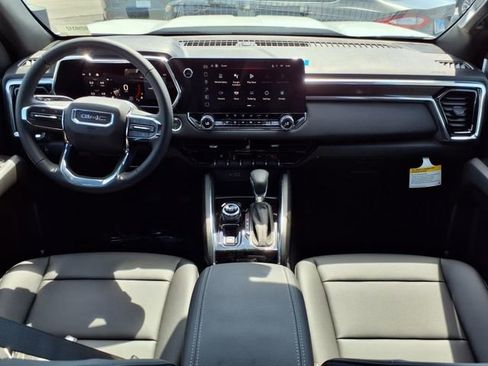 New 2025 GMC Canyon Elevation w/ Convenience Package image 19