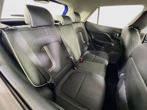 Used 2023 Hyundai Venue Limited w/ Cargo Package FWD image 25