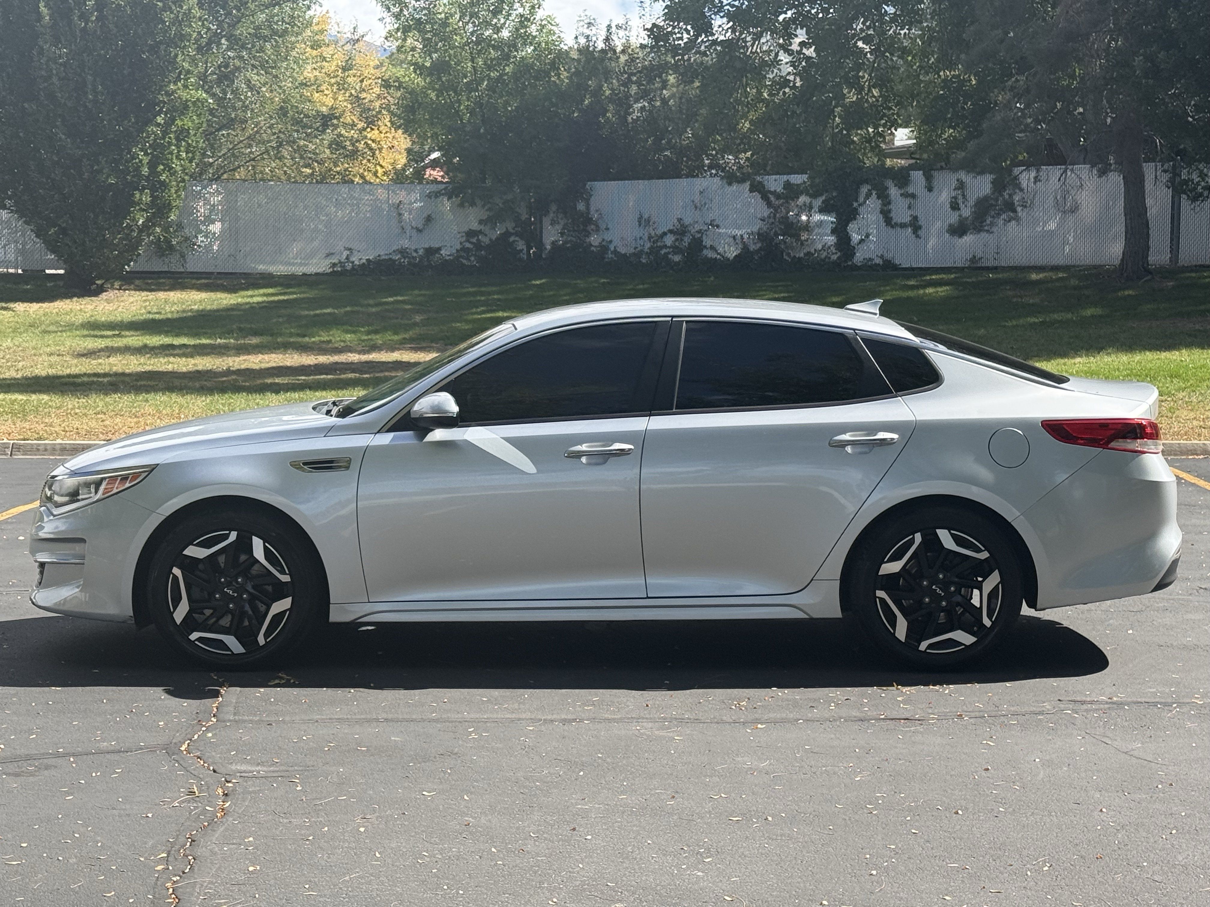 Used 2017 Kia Optima LX FWD image 7