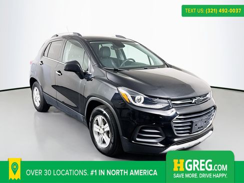 Used 2020 Chevrolet Trax LT w/ LT Convenience Package image 1
