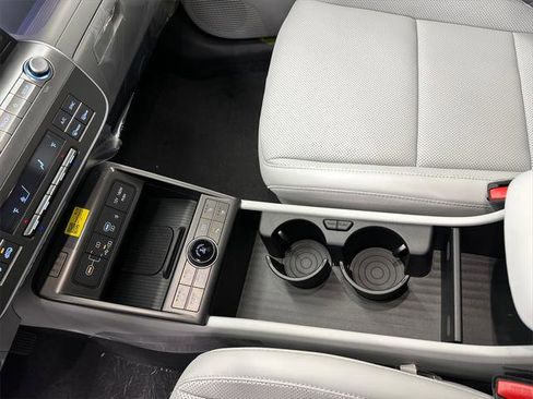 New 2026 Hyundai Kona Limited image 32