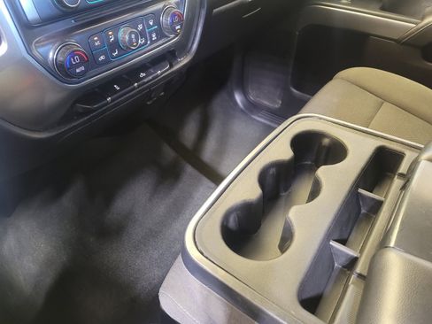 Used 2018 Chevrolet Silverado 1500 LT w/ All Star Edition AWD/4WD image 26