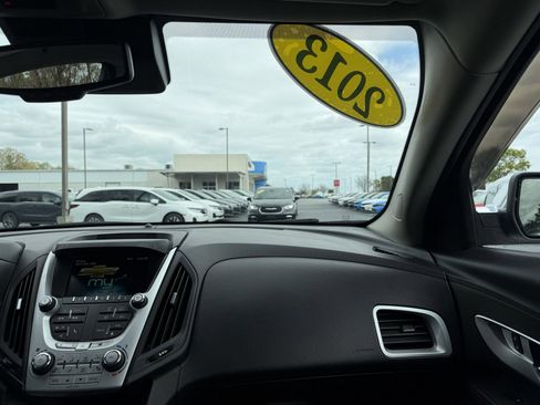 Used 2013 Chevrolet Equinox LTZ image 23
