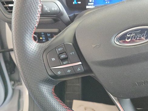 Used 2025 Ford Escape ST-Line image 15