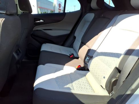 Used 2022 Chevrolet Equinox LT FWD image 13