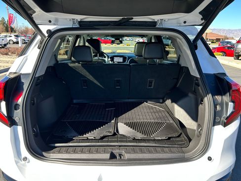 Used 2021 GMC Terrain SLT w/ Infotainment Package II image 24