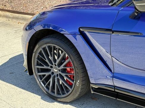 New 2025 Aston Martin DBX 707 image 9