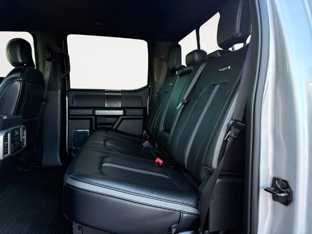 Used 2019 Ford F250 Platinum w/ FX4 Off-Road Package AWD/4WD image 3