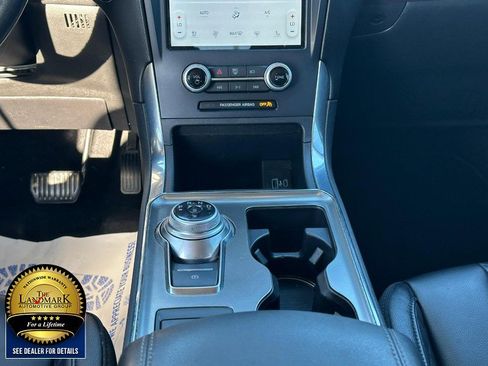 Used 2023 Ford Edge Titanium image 23