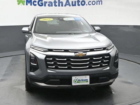 Used 2025 Chevrolet Equinox LT w/ Safety and Technology Package FWD image 5