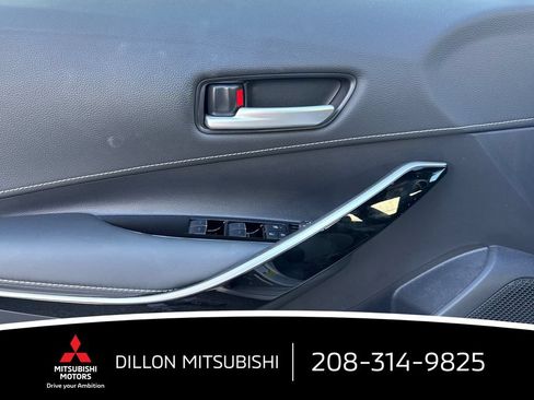 Used 2025 Toyota Corolla XSE FWD image 11