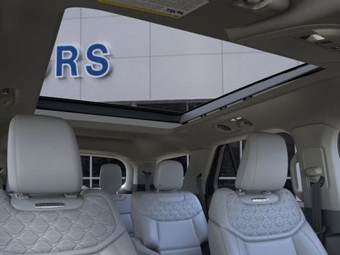 New 2026 Ford Explorer Platinum image 22