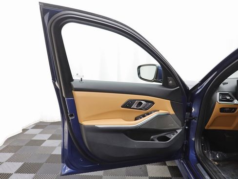 Certified 2024 BMW 330i xDrive Sedan w/ Premium Package image 4