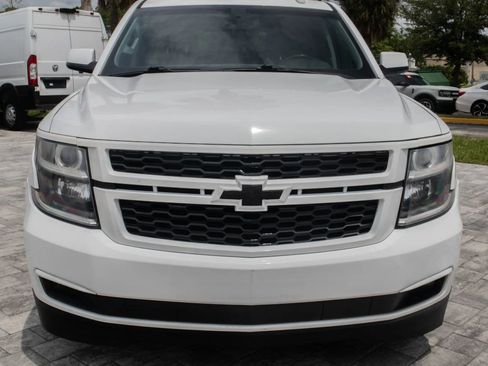 Used 2018 Chevrolet Tahoe LS RWD image 2