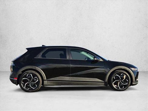 Used 2022 Hyundai Ioniq 5 SE image 4