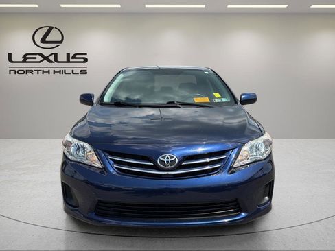Used 2013 Toyota Corolla LE FWD image 2