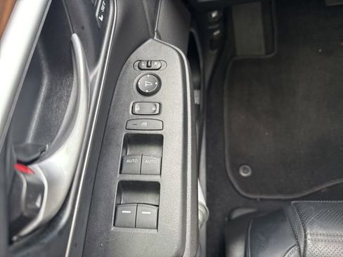 Used 2022 Honda CR-V EX-L image 16