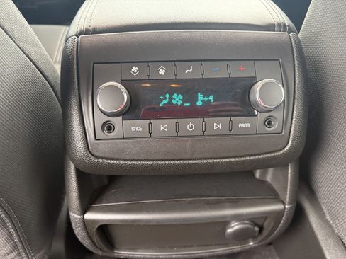 Used 2016 Chevrolet Traverse LT AWD/4WD image 17