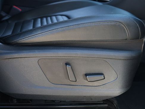 Used 2023 Kia Sportage SX image 34