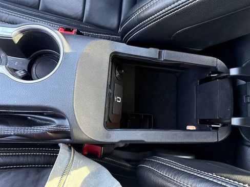 Used 2022 Ford Mustang GT w/ Equipment Group 301A image 27