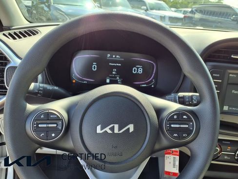 Certified 2025 Kia Soul LX image 15