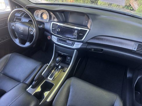 Used 2015 Honda Accord EX-L image 9