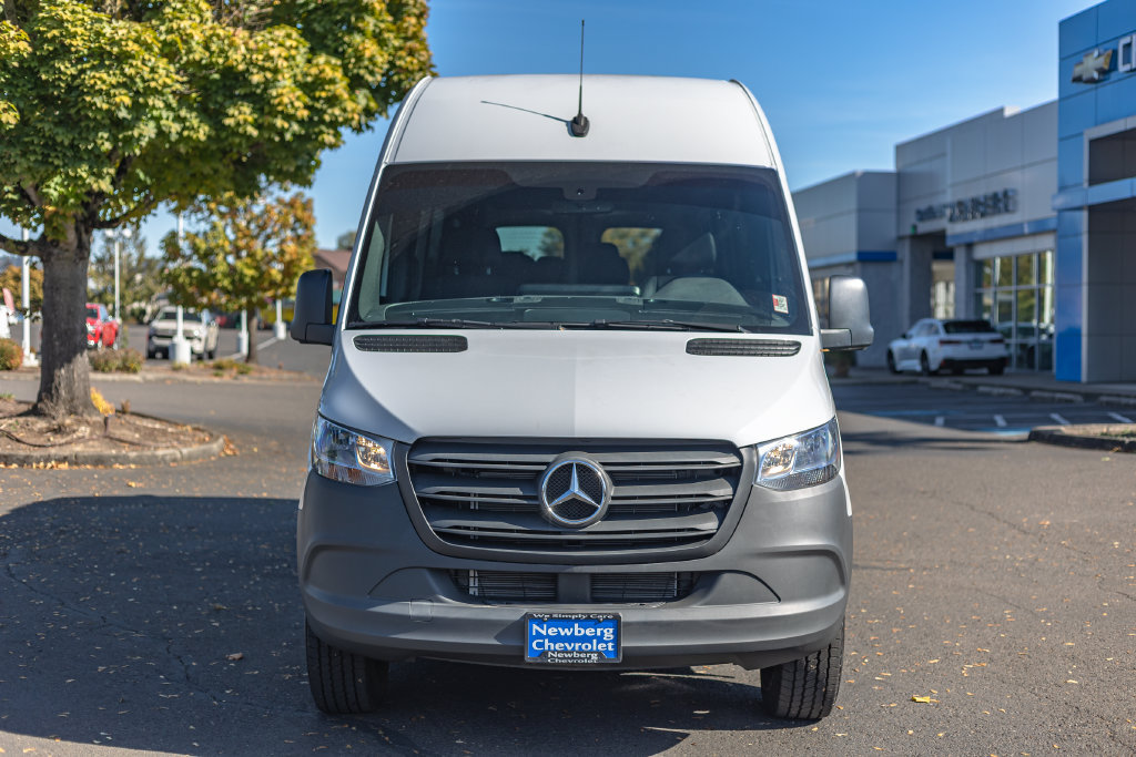 Used 2024 Mercedes-Benz Sprinter 2500 image 5