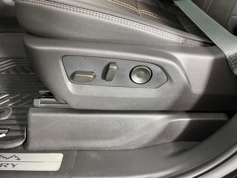 New 2026 Chevrolet Silverado 1500 High Country w/ Midnight Edition image 24