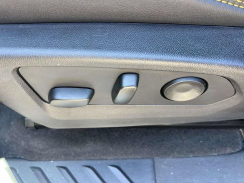 Used 2023 Chevrolet Colorado ZR2 w/ ZR2 Convenience Package III AWD/4WD image 19