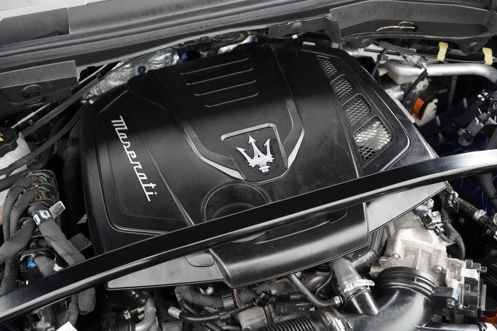 Used 2023 Maserati Grecale Modena AWD/4WD image 35