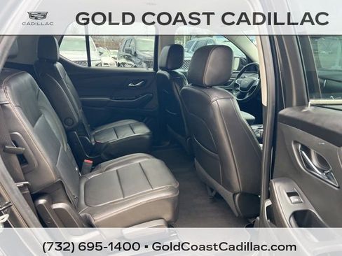 Used 2021 Chevrolet Traverse LT image 8