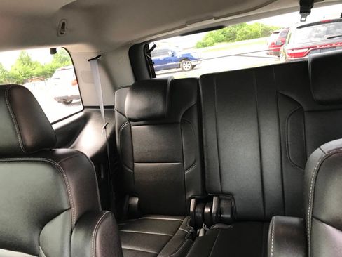 Used 2019 Chevrolet Tahoe LT w/ Luxury Package AWD/4WD image 44