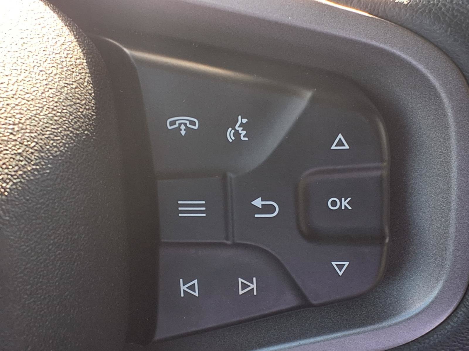 Used 2025 Ford Bronco Badlands AWD/4WD image 14