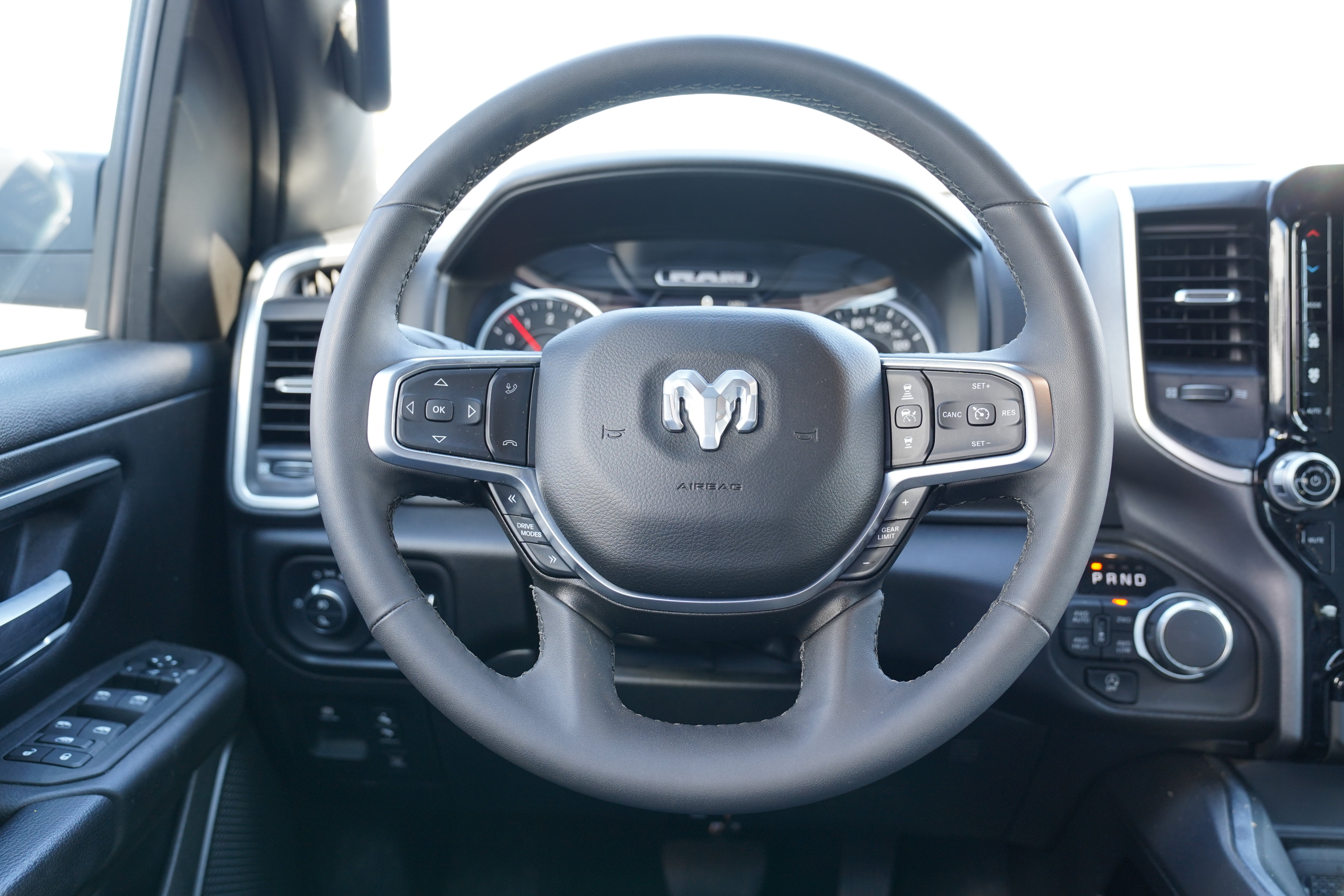 Used 2025 RAM 1500 Big Horn AWD/4WD image 18