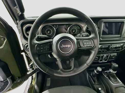 Used 2022 Jeep Wrangler Unlimited Sport AWD/4WD image 11