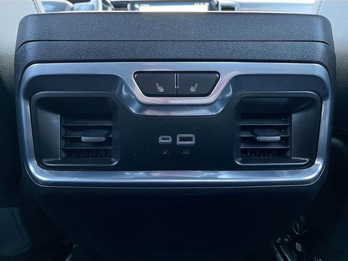 Used 2024 Chevrolet Silverado 1500 High Country w/ High Country Premium Package image 28