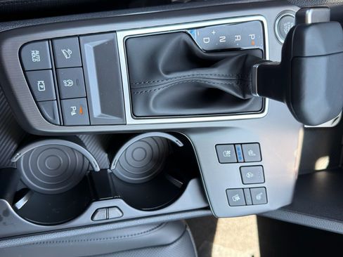 New 2026 Kia Sportage SX FWD image 17