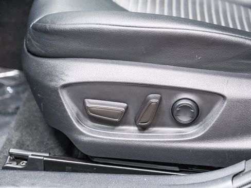 Used 2022 Toyota Camry SE image 24