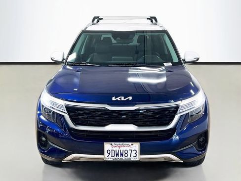 Certified 2023 Kia Seltos S image 2