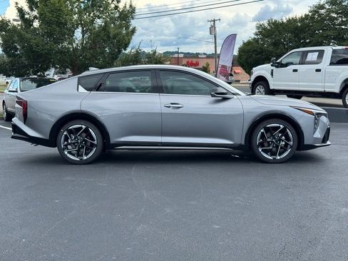 New 2025 Kia K4 GT-Line image 2