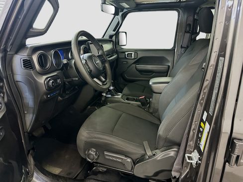 Used 2023 Jeep Wrangler Unlimited w/ 8.4" Radio Group AWD/4WD image 13