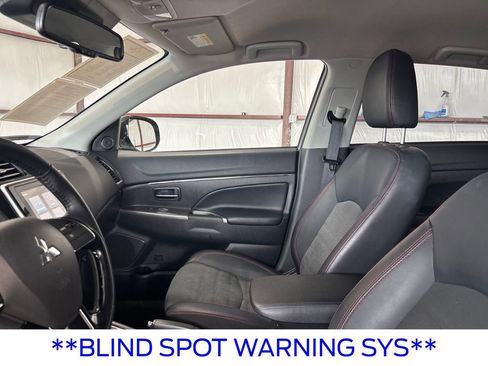 Used 2025 Mitsubishi Outlander Sport SE AWD/4WD image 15