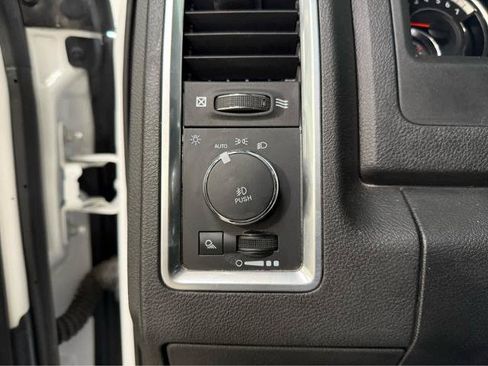 Used 2023 RAM 1500 Classic Warlock AWD/4WD image 23